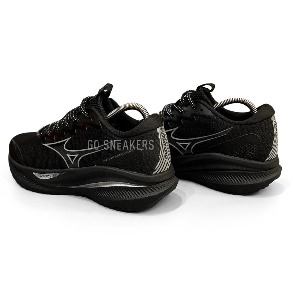 Мужски кроссовки Mizuno Astro Plus Black 