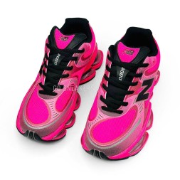New Balance 2000 Trainers Pink