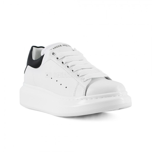 Женские кроссовки Alexander McQueen Luxe Monochrome Leather