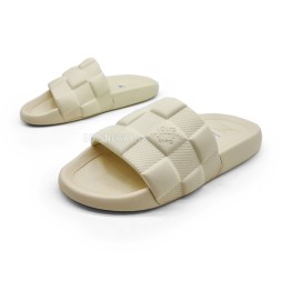 Louis Vuitton Flip-flops White