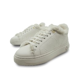 Louis Vuitton Time Out White Winter