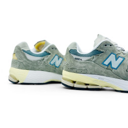 New Balance 2002R Khaki